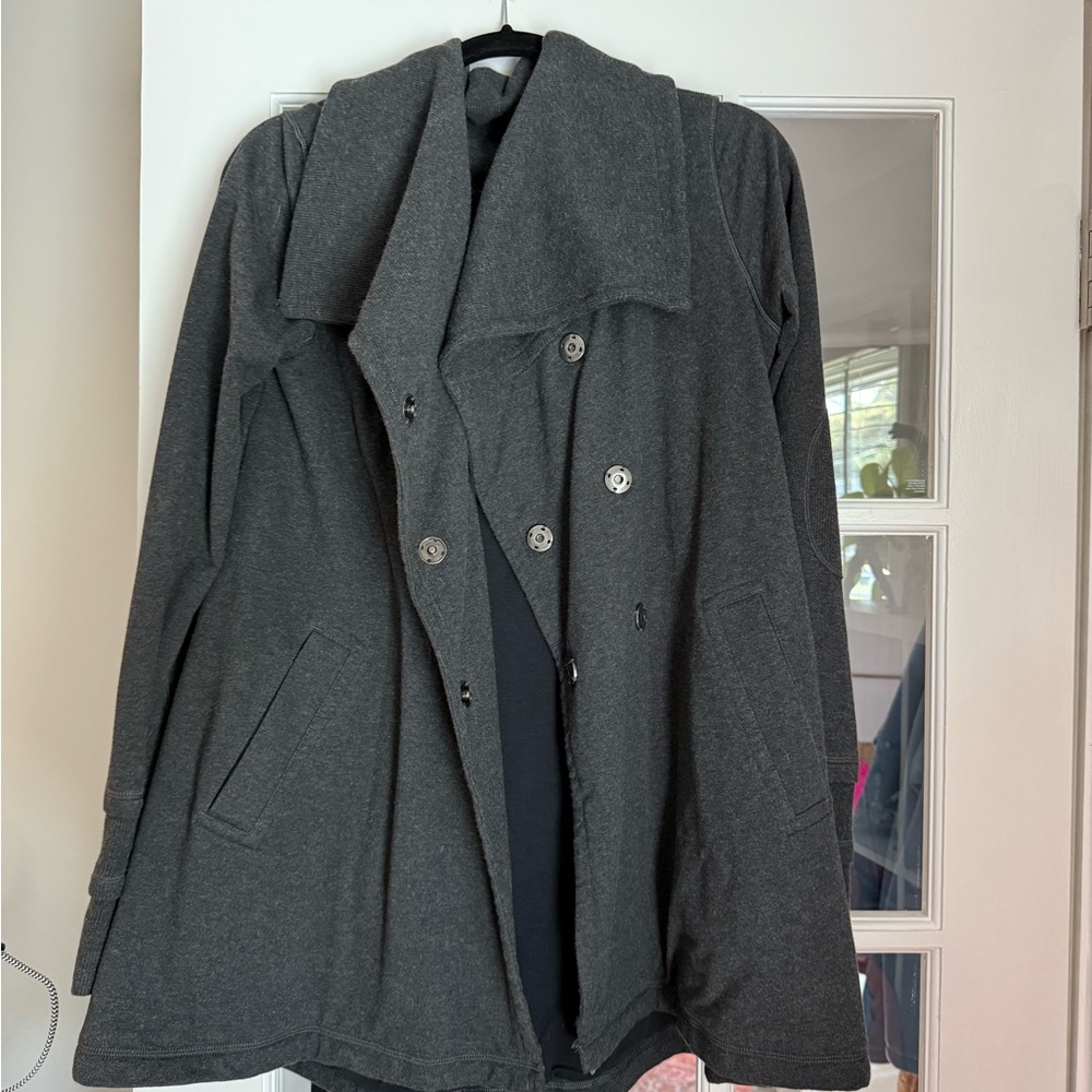 Women’s Charcoal Lululemon Gratuity Wrap